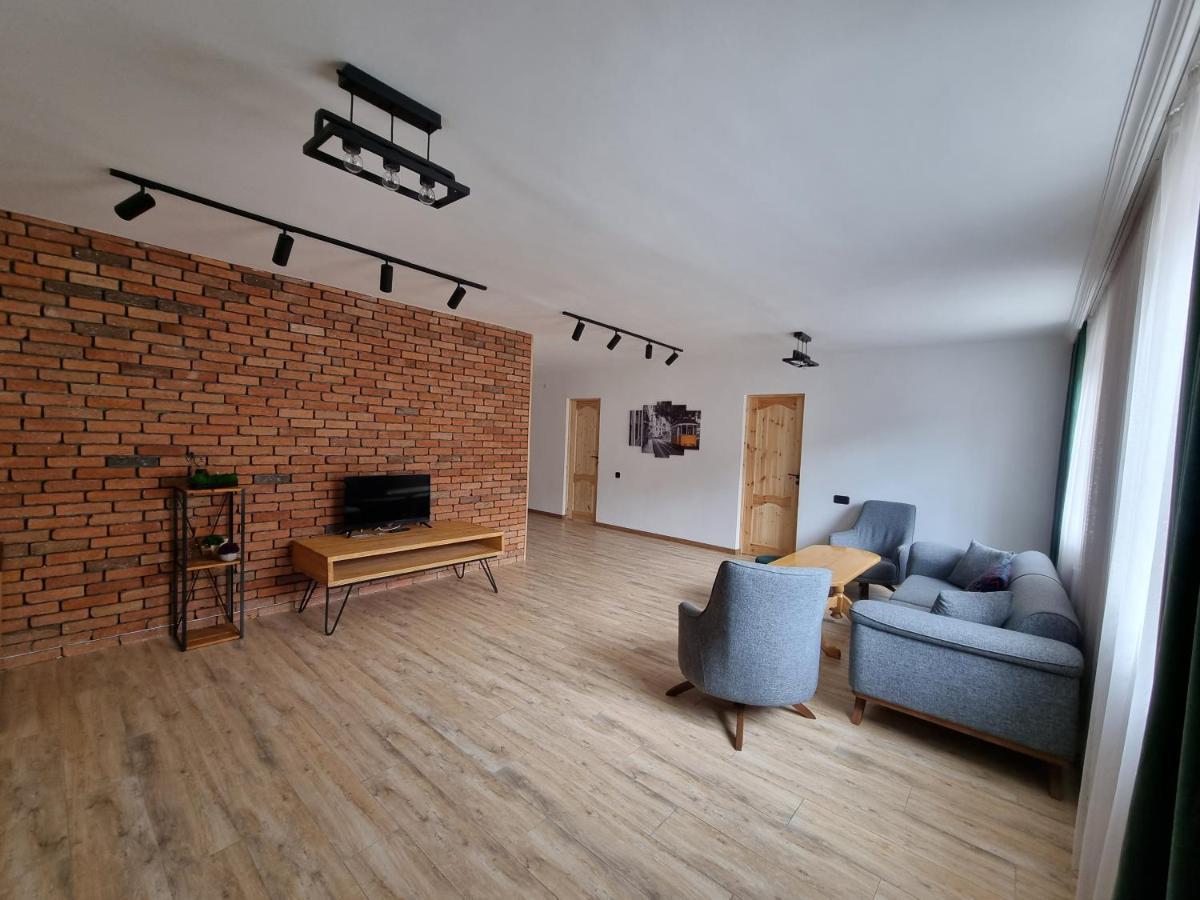Villa Sunshine , Apartment With 4 Bedrooms,Whole Apartment, Апартмент Целиком Dilidzjan Buitenkant foto