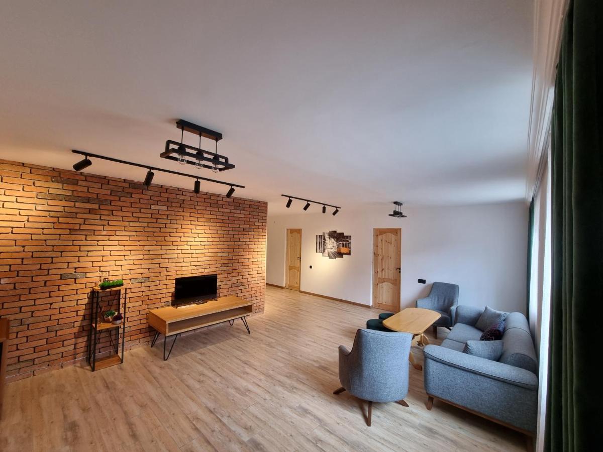 Villa Sunshine , Apartment With 4 Bedrooms,Whole Apartment, Апартмент Целиком Dilidzjan Buitenkant foto