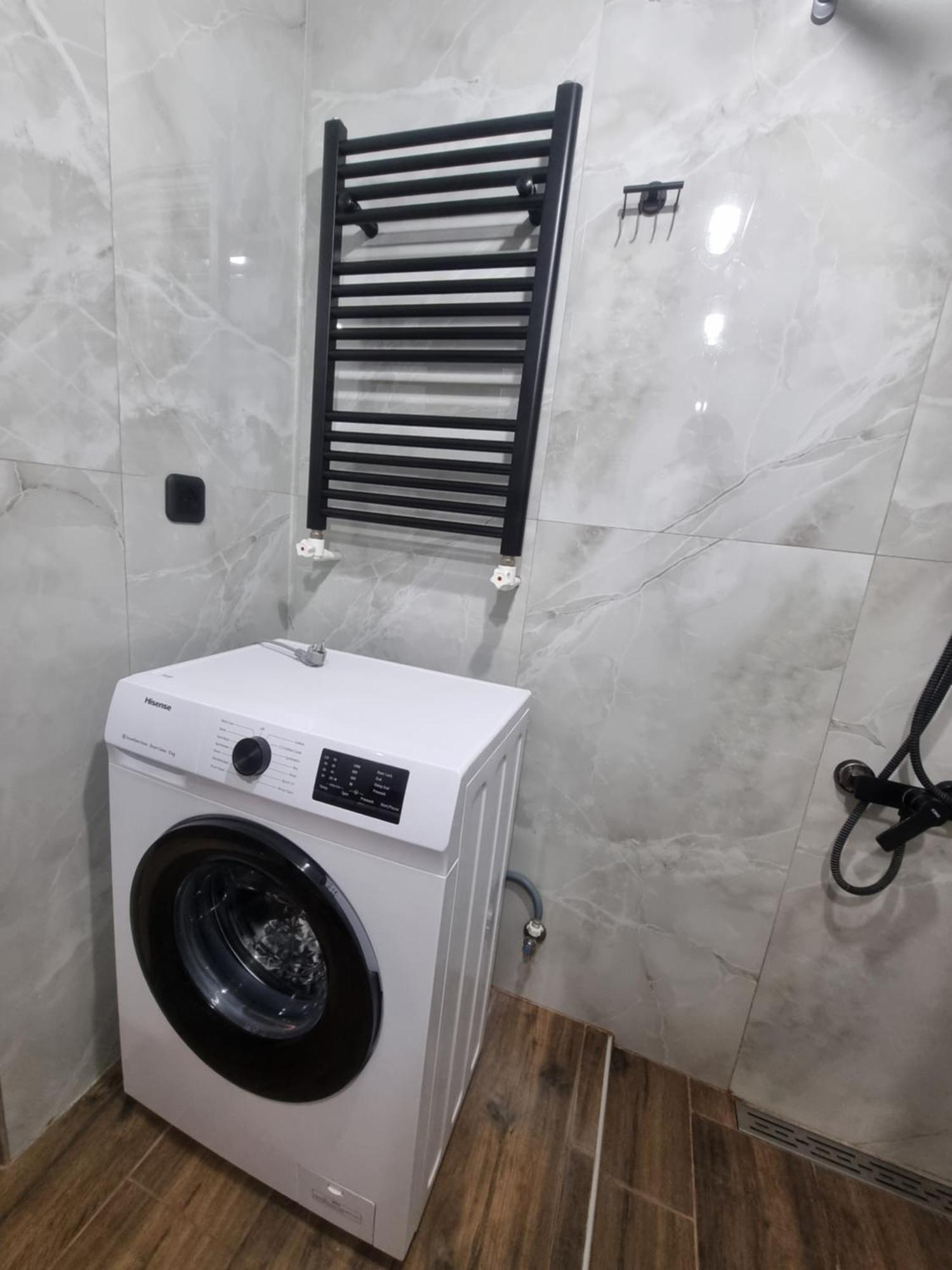 Villa Sunshine , Apartment With 4 Bedrooms,Whole Apartment, Апартмент Целиком Dilidzjan Buitenkant foto